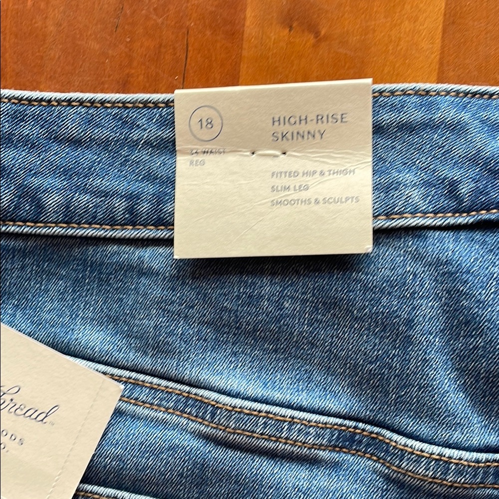 Universal Threads Distressed High Rise Skinny Jeans Plus Size 18 New with Tags - Picture 11 of 11